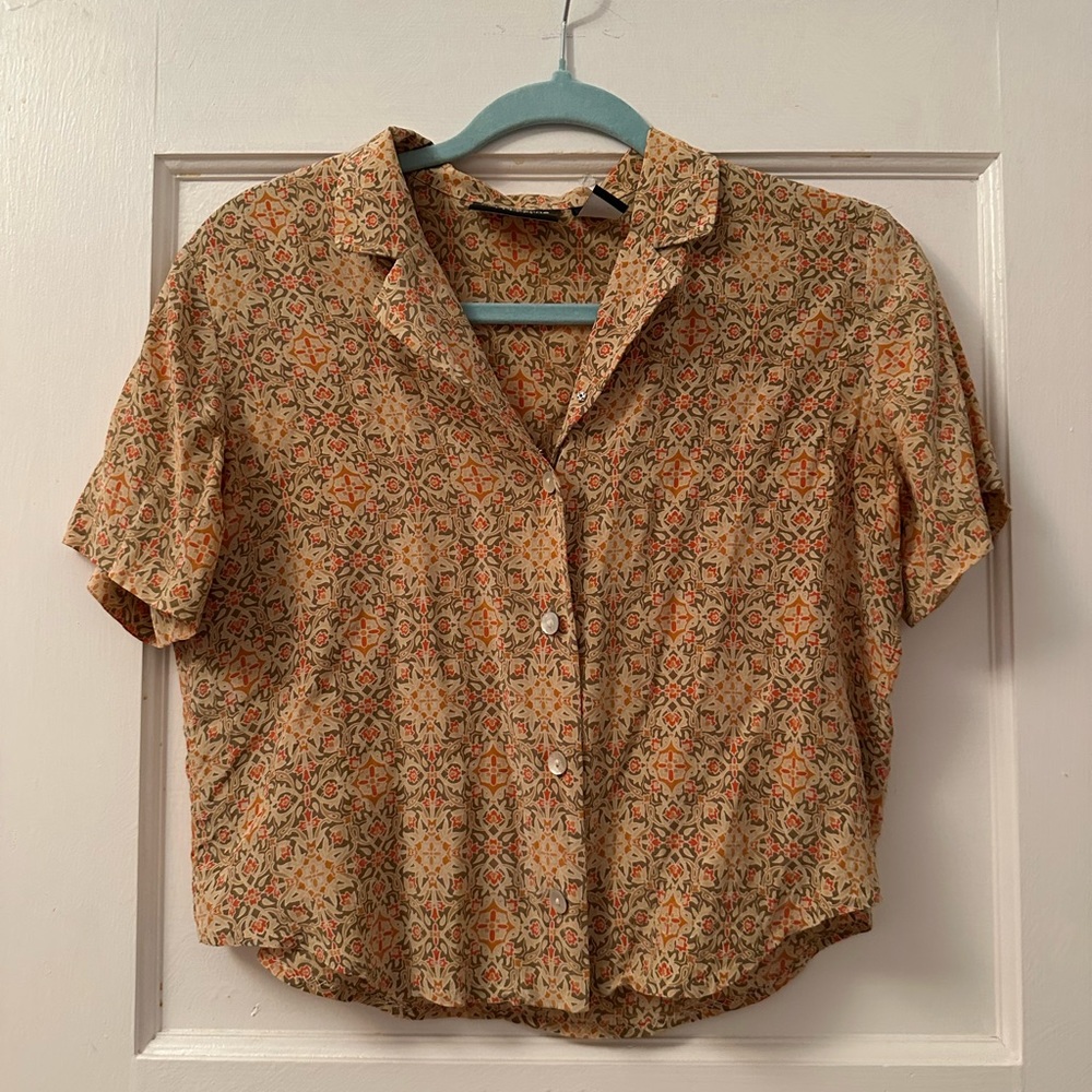 Liz Claiborne Cropped Button Down